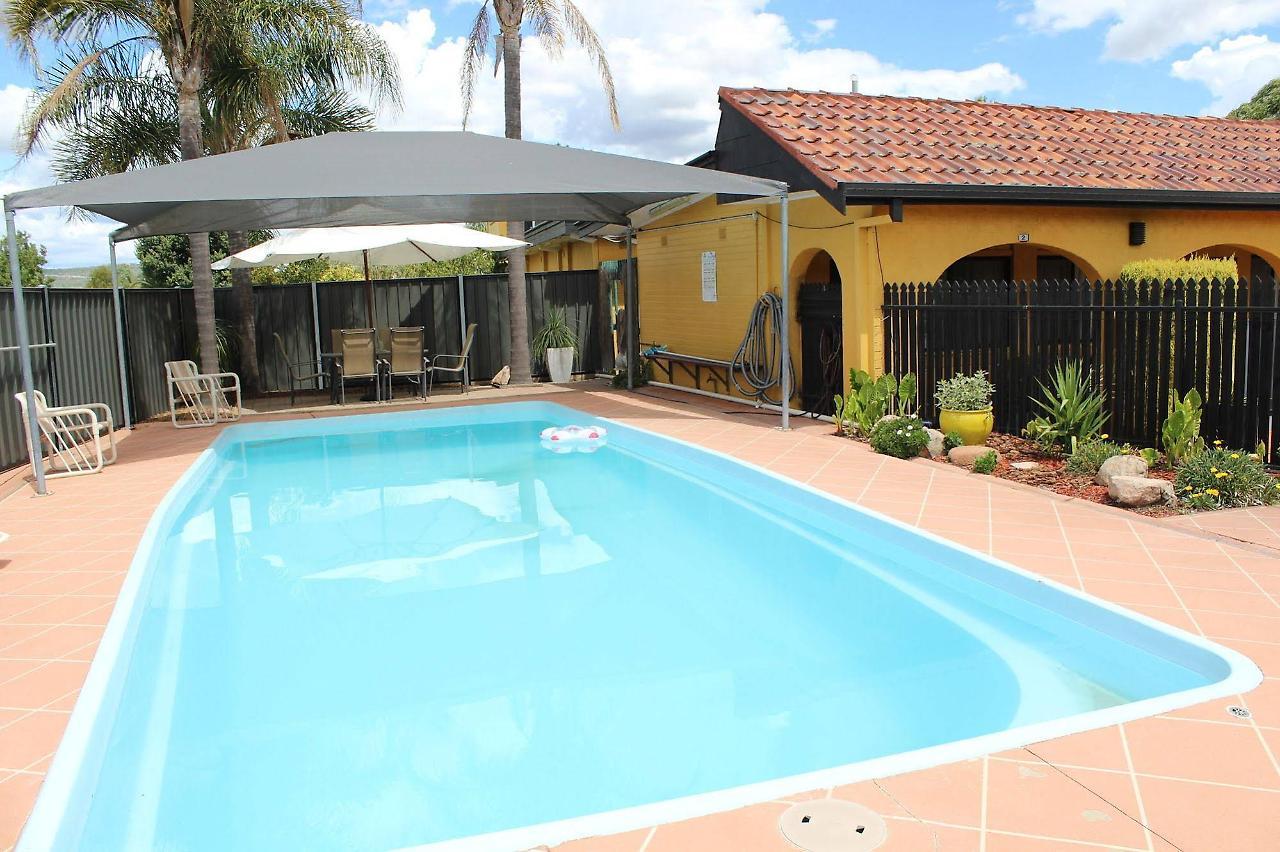 Twin Swans Motel Inverell Exterior foto